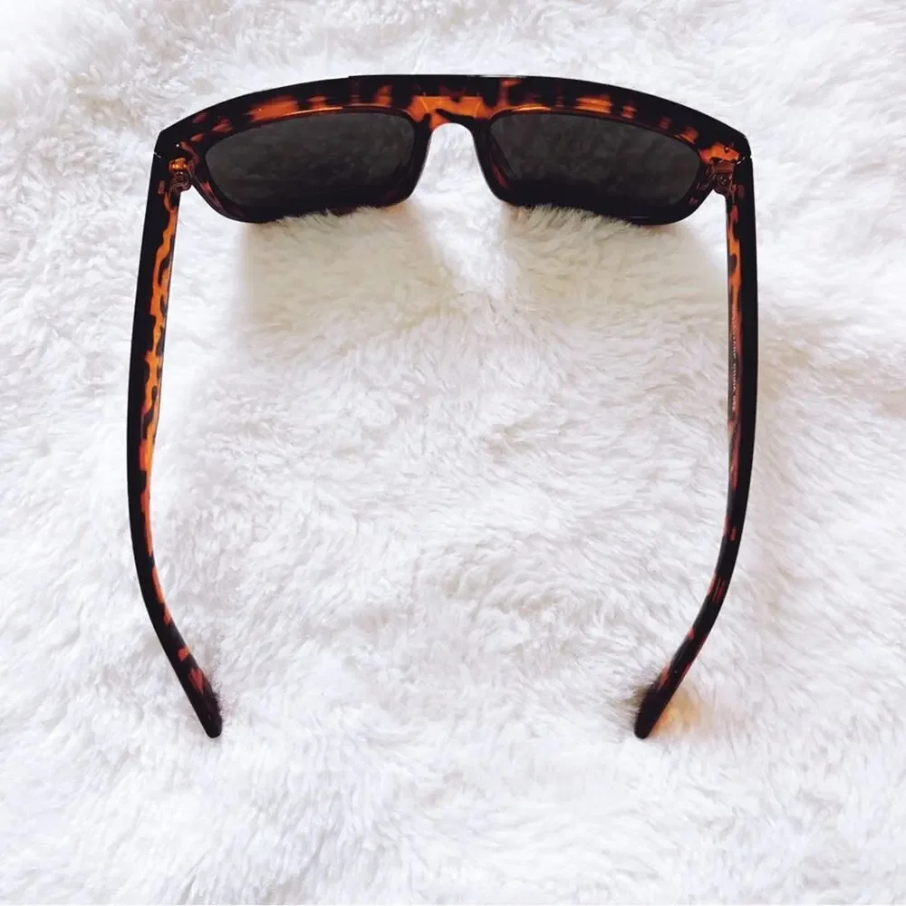 Simon Tortoise Brown Classic Sunglasses